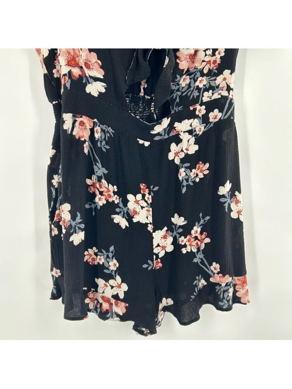 American Eagle Black Floral Romper Short Sleeve Large - Picture 6 of 10